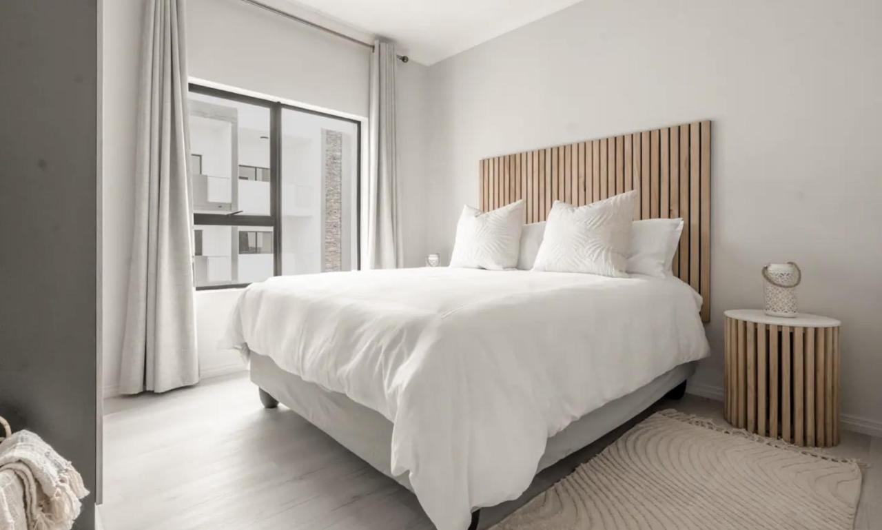 Tranquil Zen Oasis In Midrand: The Perfect Retreat Apartment