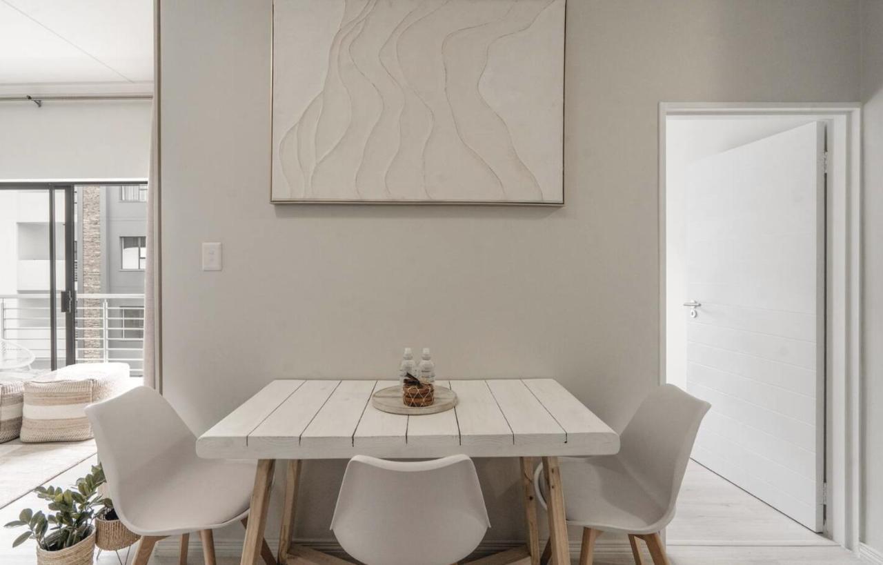 Tranquil Zen Oasis In Midrand: The Perfect Retreat Apartment