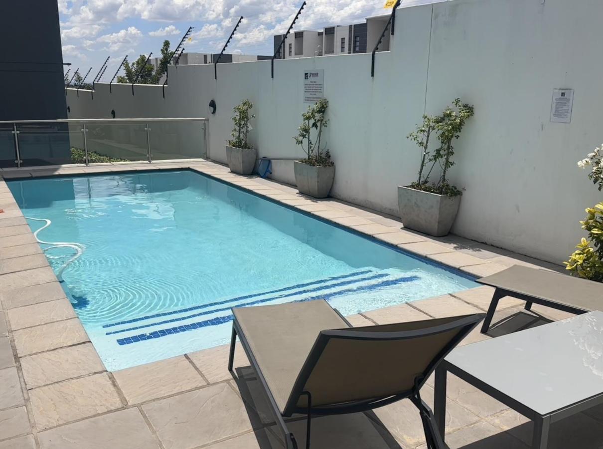 Apartment Tranquil Zen Oasis In Midrand: The Perfect Retreat Midrand