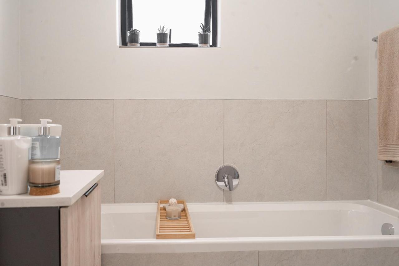 Tranquil Zen Oasis In Midrand: The Perfect Retreat Apartment